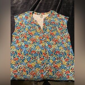 Floral Sleeveless Top